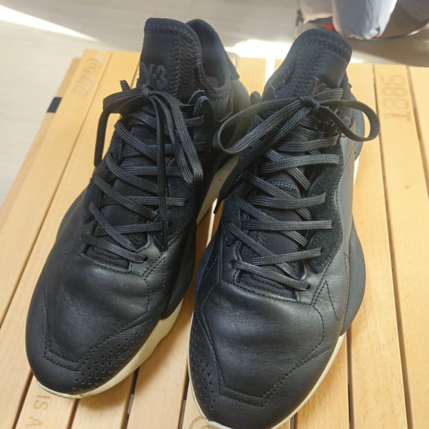 Y3 Black 스니커즈 270mm