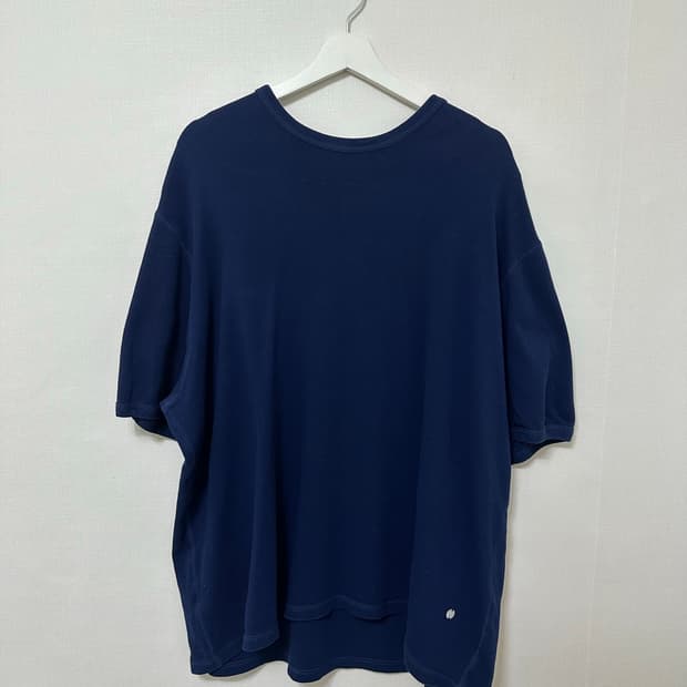 아워레가시 네이비 티셔츠