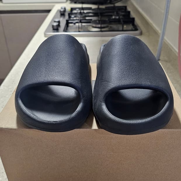 아디다스이지슬라이드 오닉스 275