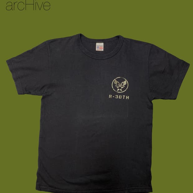 BUZZ RICKSON’S – MILITARY FLAG TEE