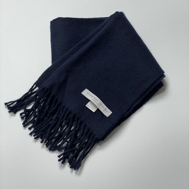 존스톤스 오브 엘긴 앙고라 메리노 울 네이비 머플러