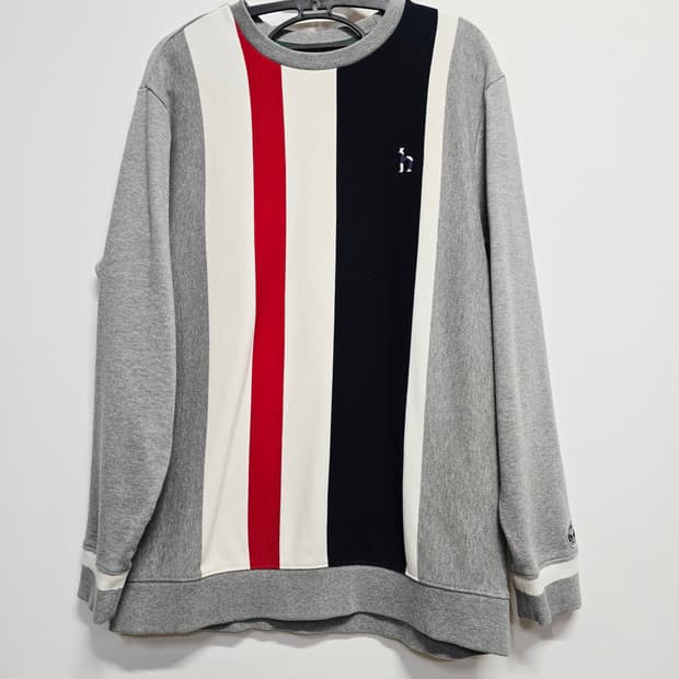 헤지스 스트라이프 패턴 맨투맨 티셔츠105