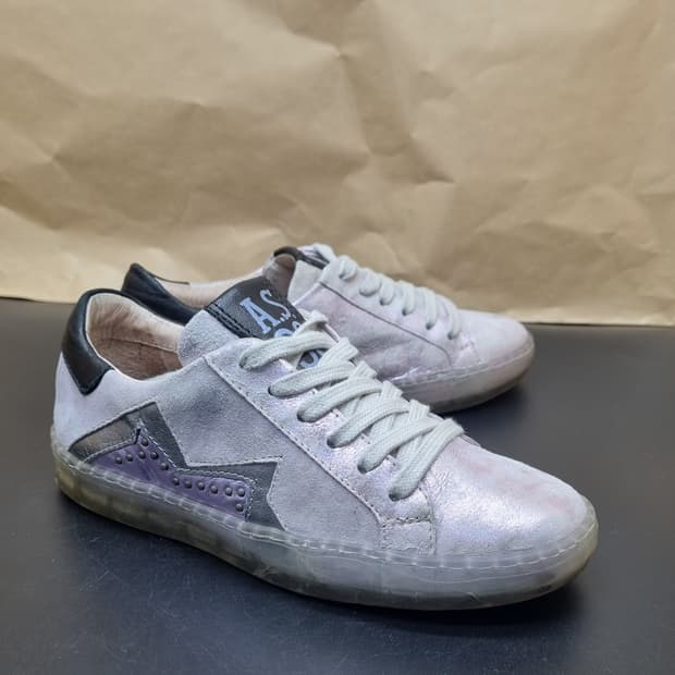 AS98. 몬타냐 스니커즈 220