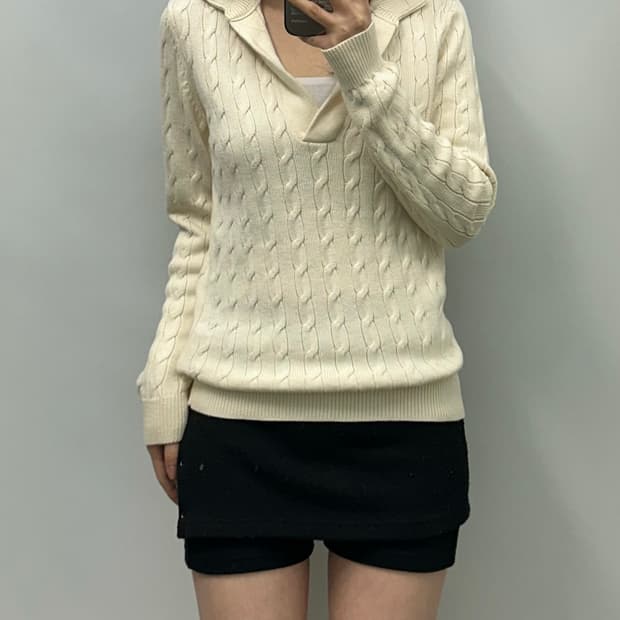 랄프로렌 화이트 꽈배기 카라 니트