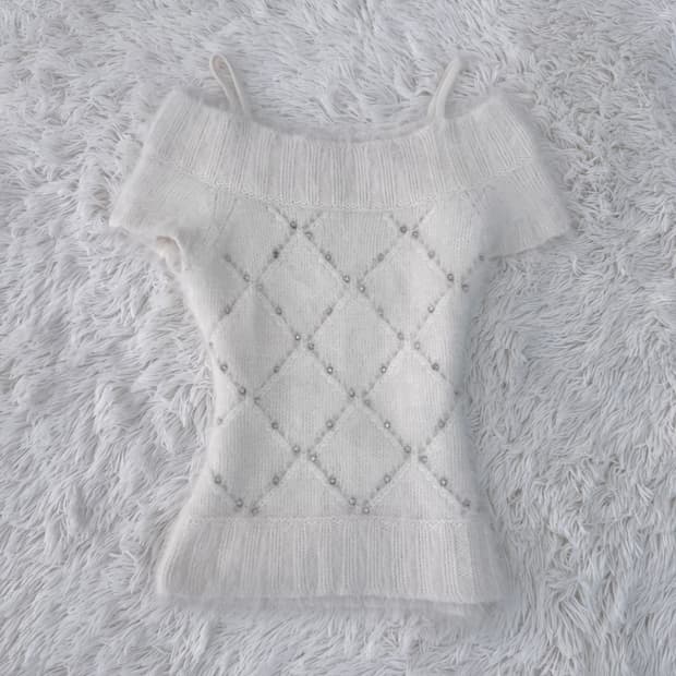 화이트 페어리 오프숄더 니트