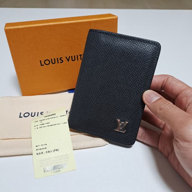 [100%/정품] 루이비통 오거나이저 타이가 블랙, 루이비통지갑