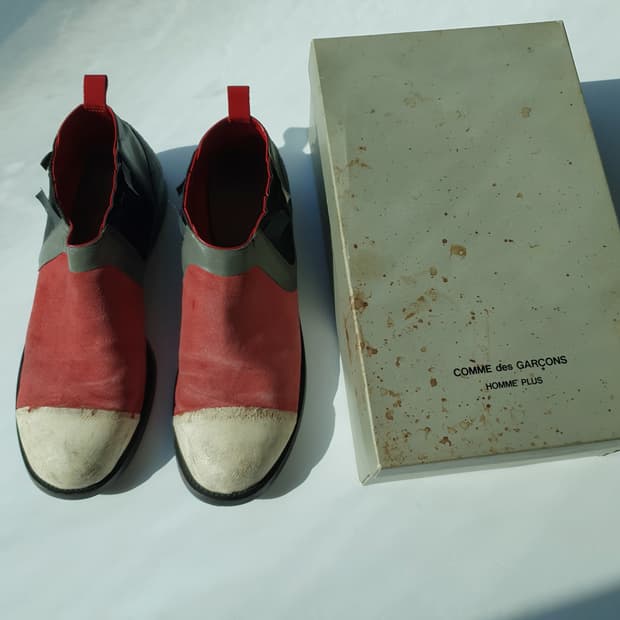 04A/W Comme Des Garcons Chelsea Boots
