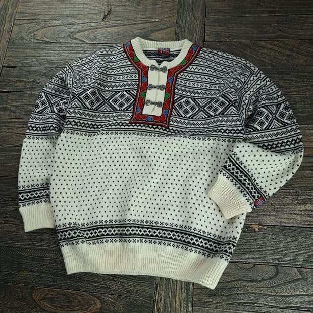 [노르웨이빈티지] 에스닉 패턴 노르딕 버클 니트 스웨터 M18976