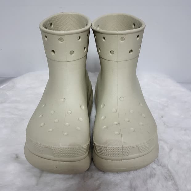 크록스 클래식 크러쉬 부츠 베이지 M4 W6