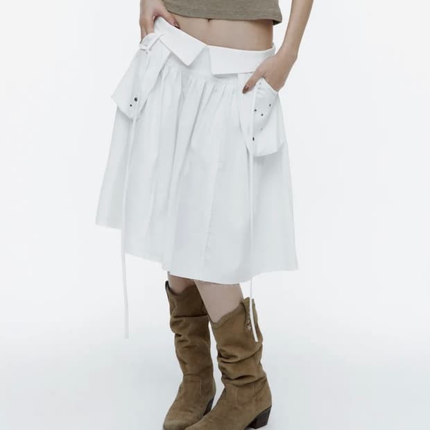 러프넥 아웃 포켓 플리츠 스커트 화이트