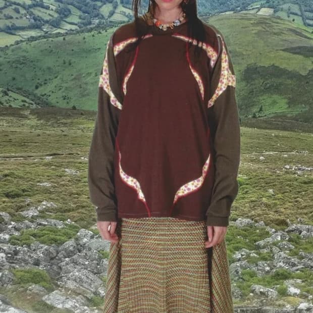 파올리나 루소 롱슬리브 M