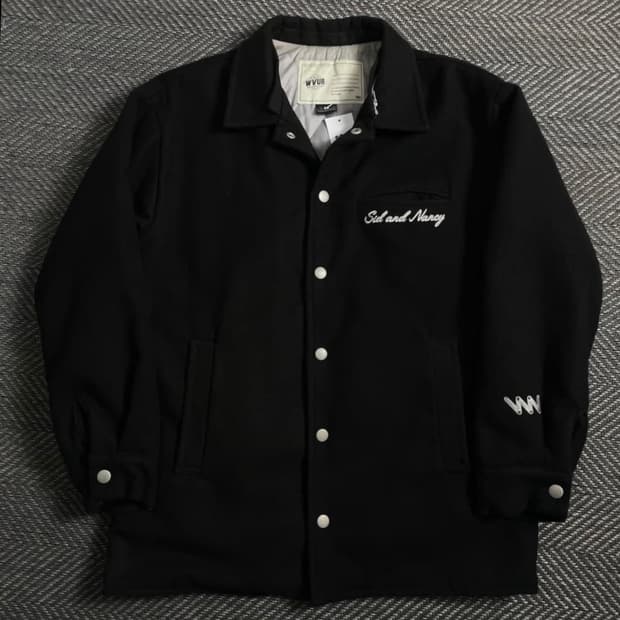 WVUR 스몰로고 누빔 바시티 자켓 블랙o 4993