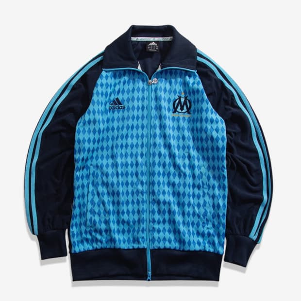 Adidas droit au 마르세유 져지