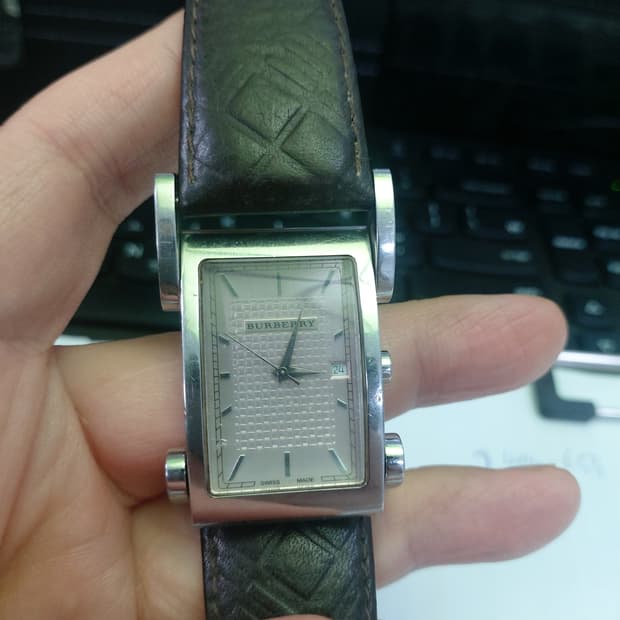 버버리 남성 가죽 시계