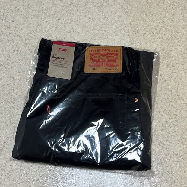 [32X30] 리바이스 517 블랙진