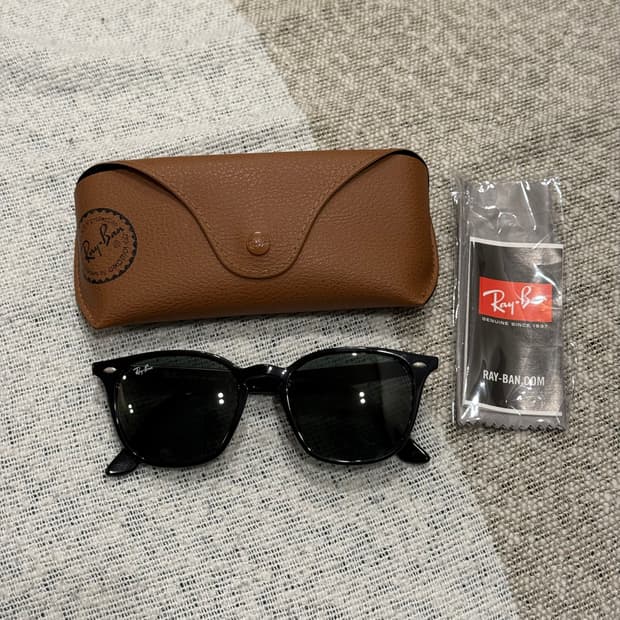 레이벤 4258F (블랙)