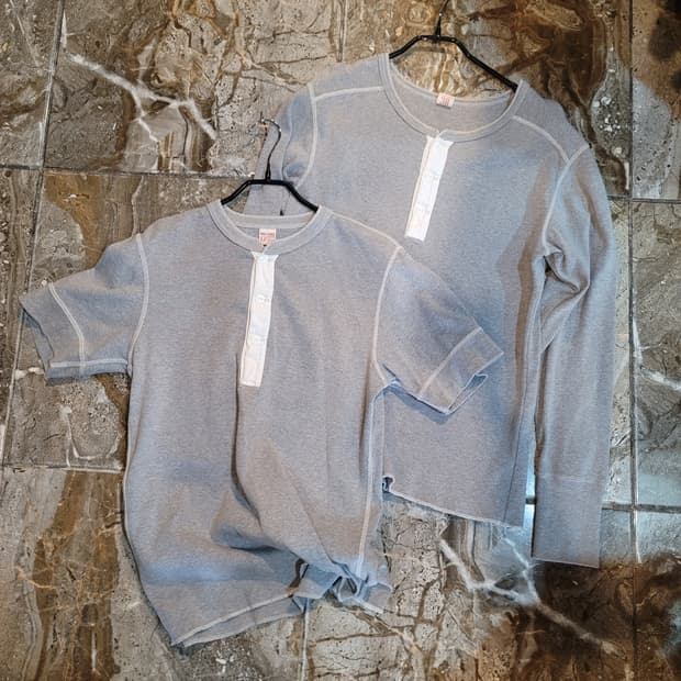 리얼맥코이 헨리넥 반팔, 긴팔 티셔츠 2장 일괄 판매