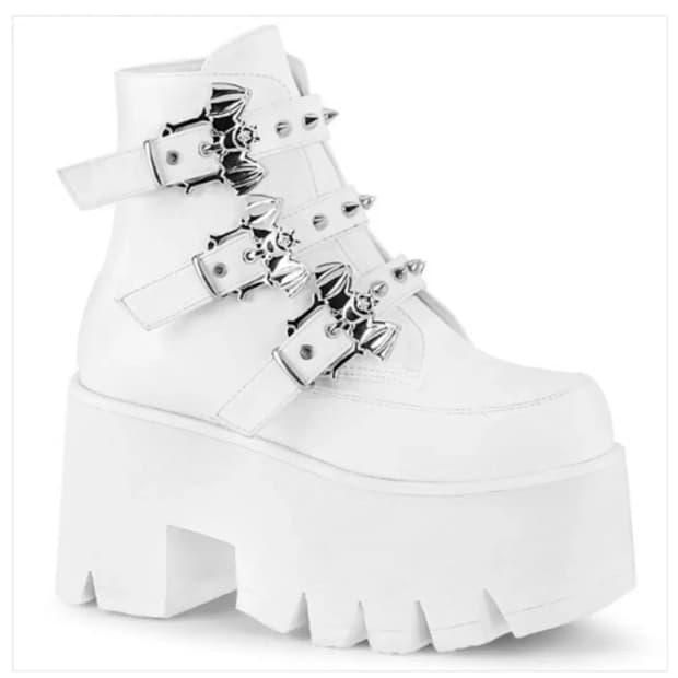 데모니아 애쉬55 청키힐 박쥐팬던트 앵클 부츠 화이트 250 지뢰계 통굽