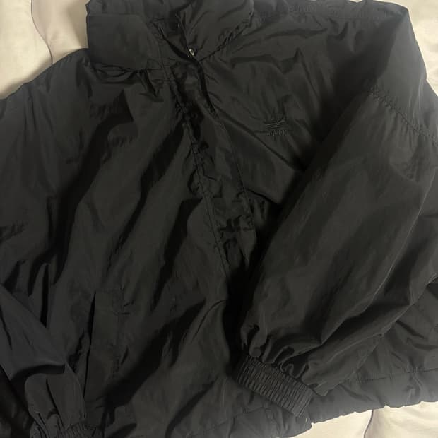 아디다스 바람막이