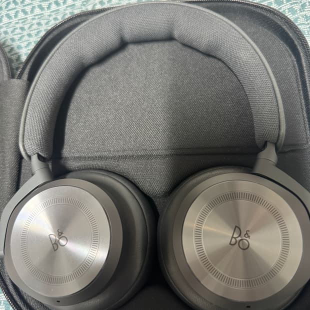 뱅앤올룹슨 베오플레이 HX 블랙 