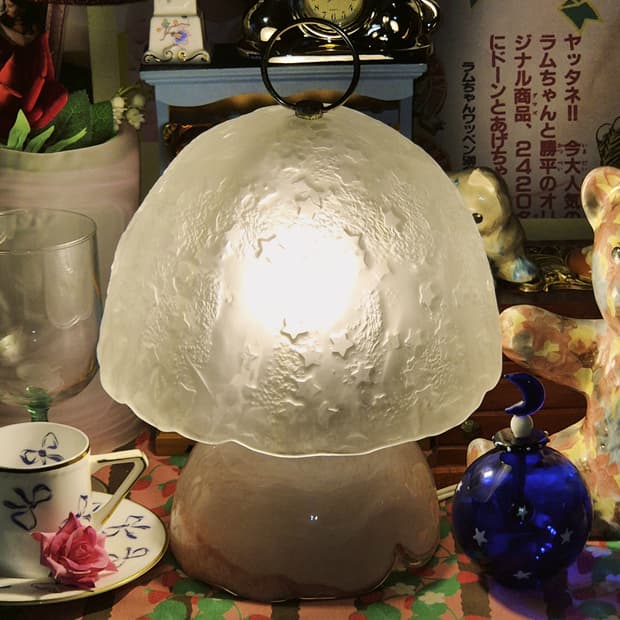 70s 이와타 요리코 스타 카빙 불투명 머쉬룸 램프