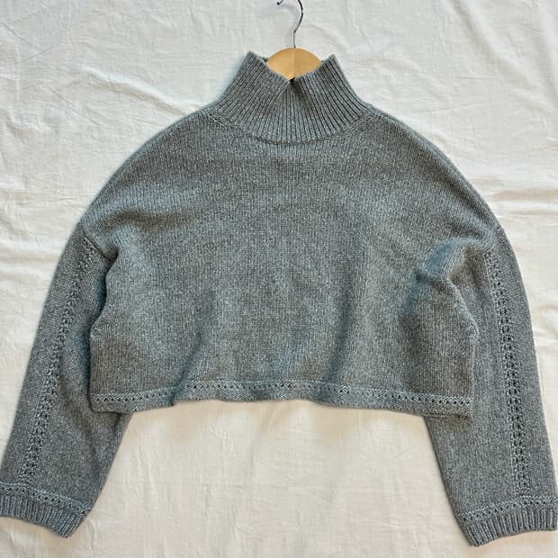 한섬 래트(LATT) 캐시미어 크롭니트