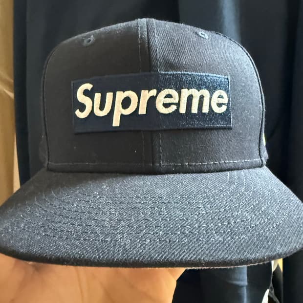 슈프림 뉴에라 박스로고 네이비 758