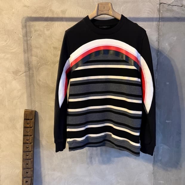 지방시 그래픽 맨투맨 55~66