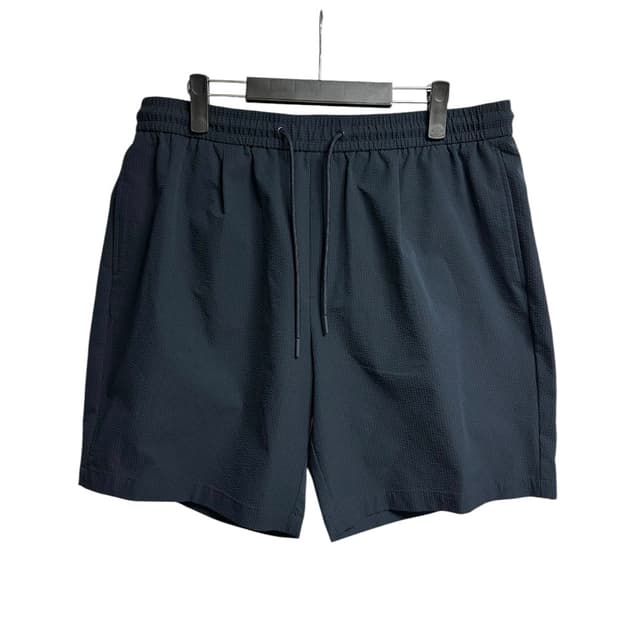 *새상품 자라(ZARA) 크롭핏 네이비 시어서커 반바지 XL(34)