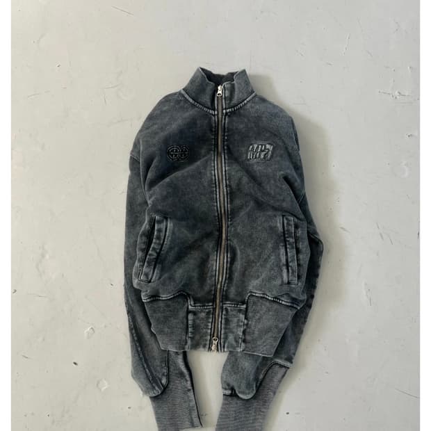 플라스틱 프로덕트 집업 S