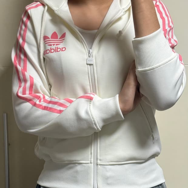 아디다스 대장급 딸기 우유 핑크 화이트 후드집업