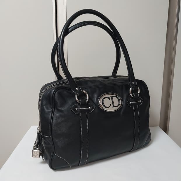 디올 빈티지 은장 CD로고 숄더백