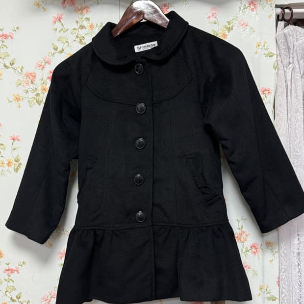 리본 프릴 원피스 코트