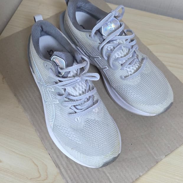 아식스 노바블라스트 2