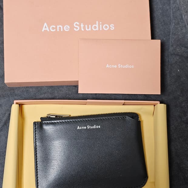 아크네 카드홀더 카드지갑 5만원