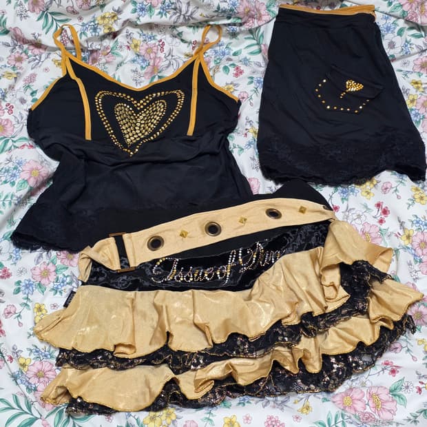 빈티지)블랙x골드 대장오네갸루st 하트글리터 서브컬쳐 코디세트 탑댄스
