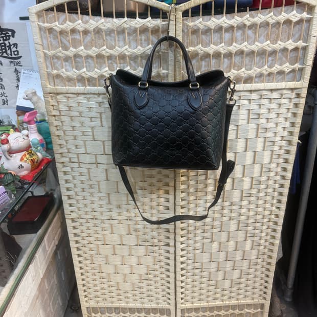 정품 구찌 GG로고 시마 레더 탑 핸들 2way백 팝니다