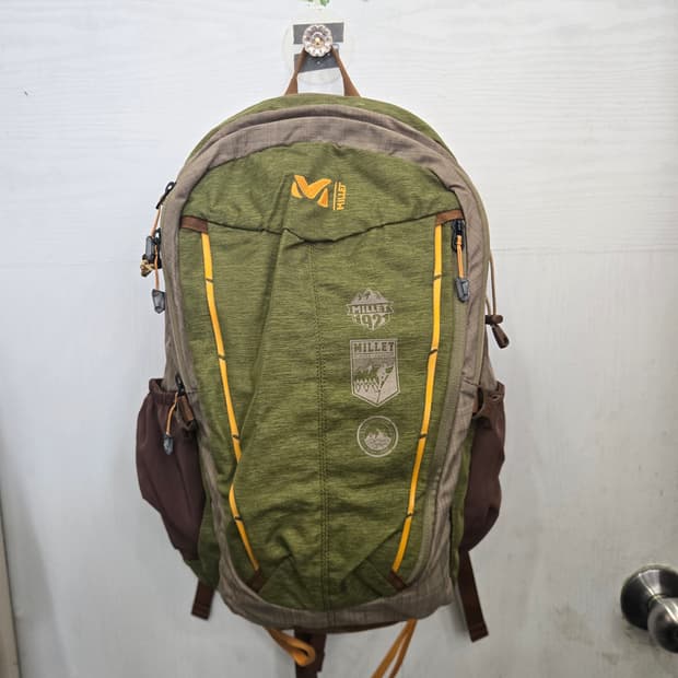 사이즈 28L )) MILLE 밀레 등산 백팩 가방! 방수커버 있습니다~
