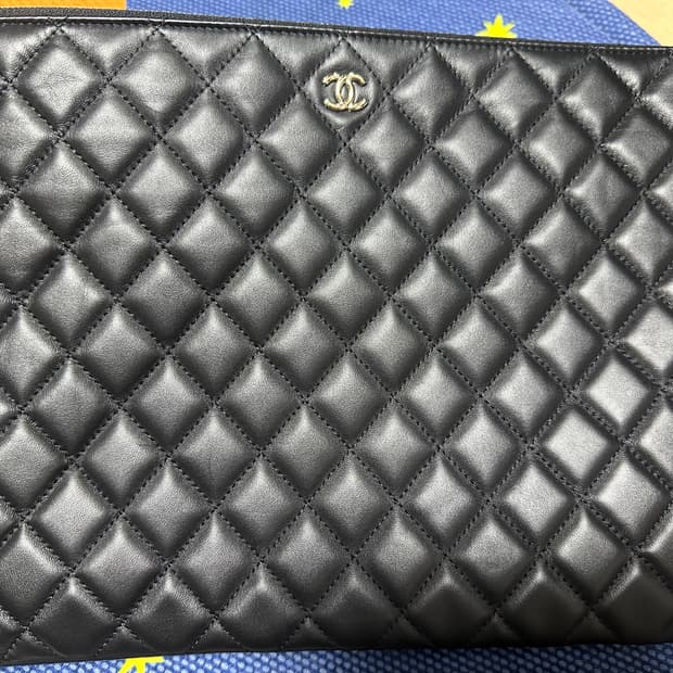 샤넬 램스킨 클러치 라지 금장