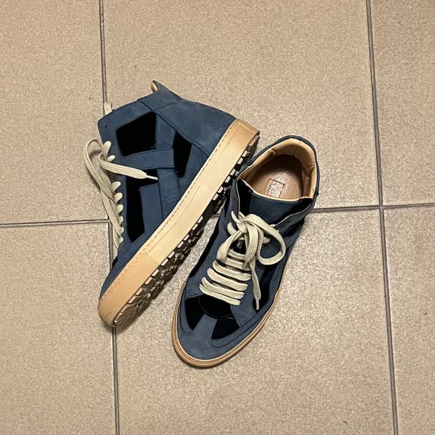 마르지엘라 mm6 하이탑 스니커즈 240