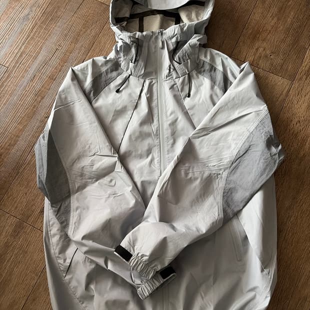 WIND SHIELDED JACKET [ICE GREY]