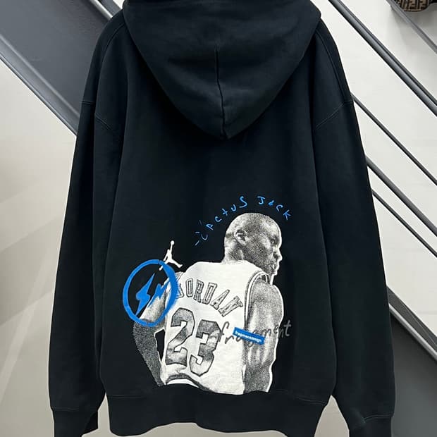 조던 x 트래비스 스캇 x 프라그먼트 후드 블랙