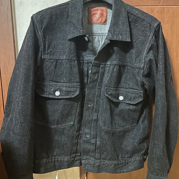 풀카운트 2102bkss 40사이즈 판매합니다.