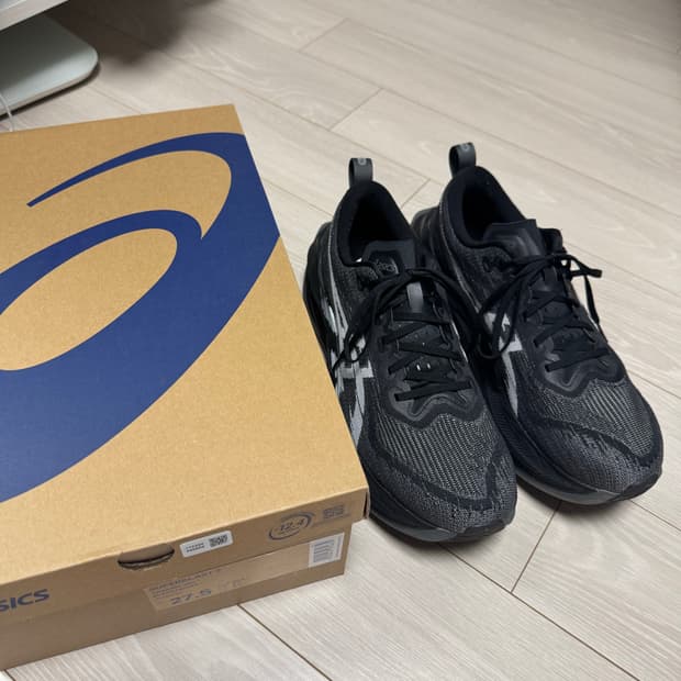 아식스 슈퍼블라스트2 블랙 화이트 275