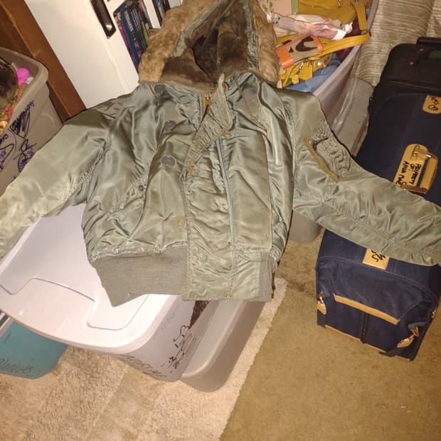 1976s 알파 인더스트리 N-2B 붐버 자켓