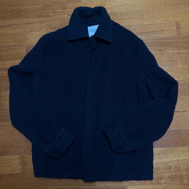 코스 블랙 샤기울 자켓