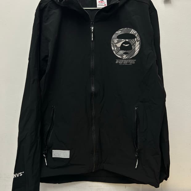 에이프바람막이 베이프