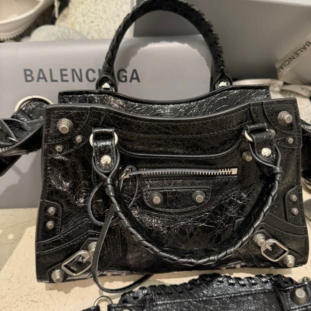 발렌시아가 르시티 카골백