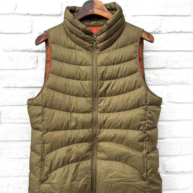 Golden bear 브라운 패딩베스트 