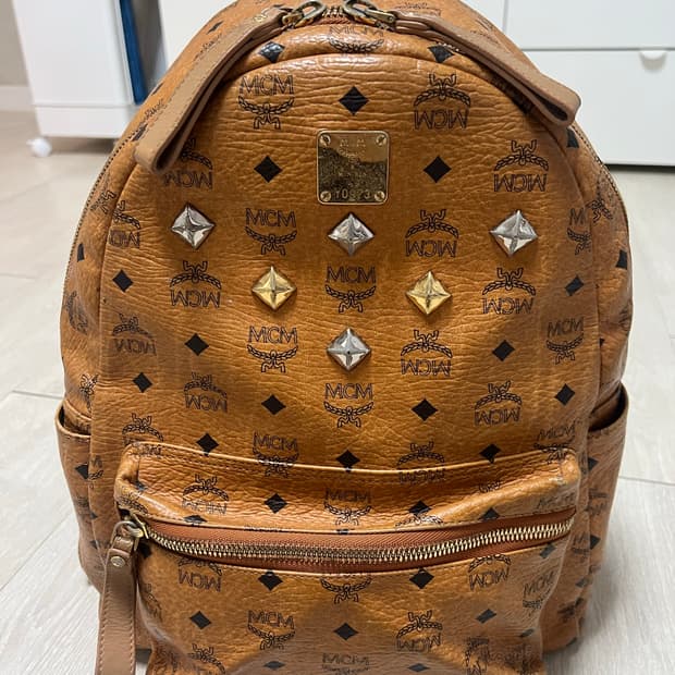 MCM 비세토스 백팩 미디움 사이즈